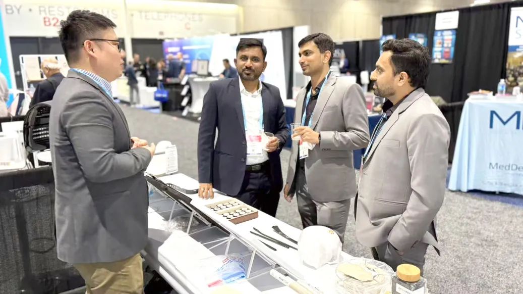 AKSOPEEK Shines at AAOS 2025 with Medical PEEK Innovations