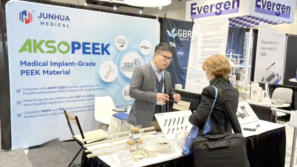 AKSOPEEK Shines at AAOS 2025 with Medical PEEK Innovations
