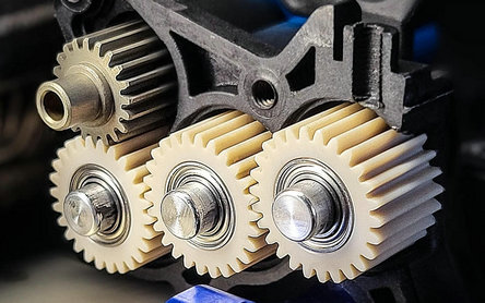 PEEK Gears: Advantages and Wear Resistance Improvement Guide
